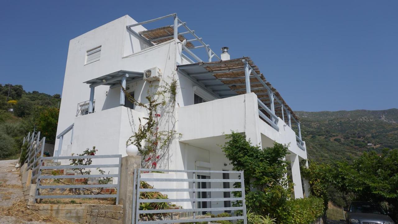 Villa Agnanti Akhladherí Exterior foto